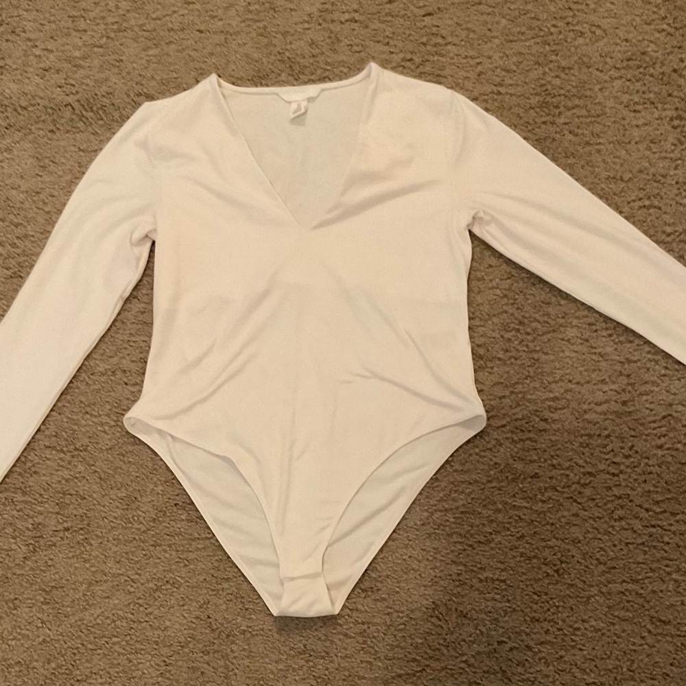 H&M Cream V-Neck Bodysuit